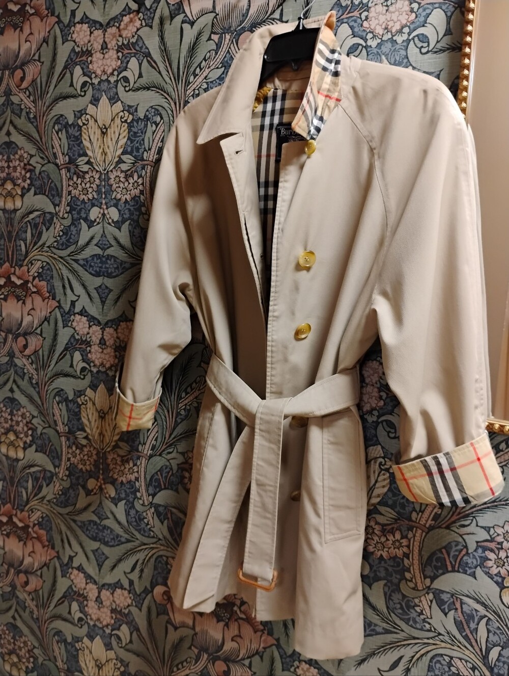 Vintage Burberry Trench Coat - Picture 2 of 13